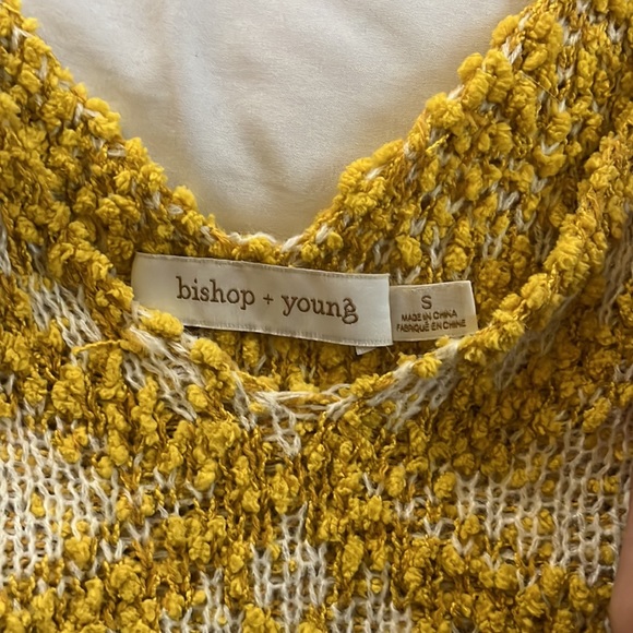 Anthropology yellow and white soft top size small - Picture 2 of 4